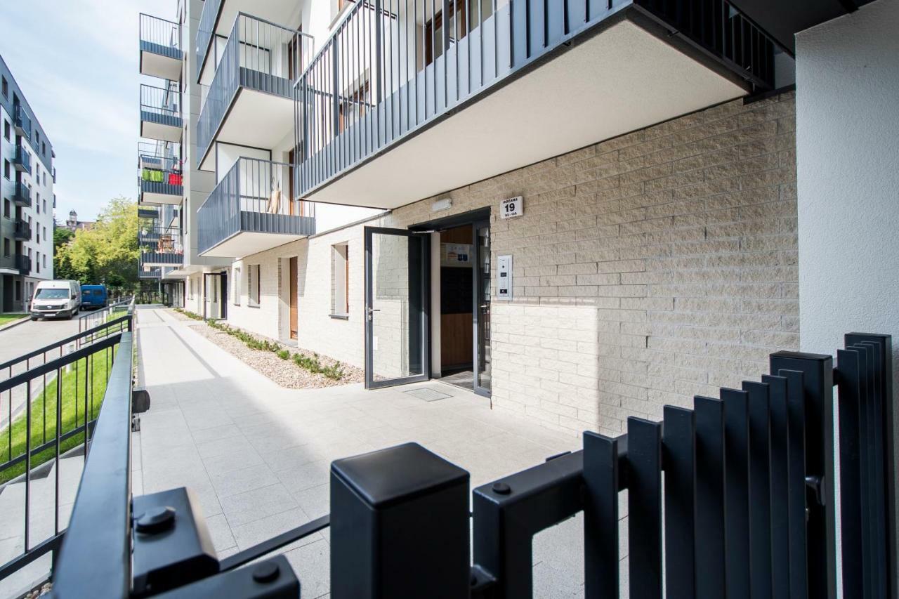 Targi Z Garazem I Silownia Apartment *