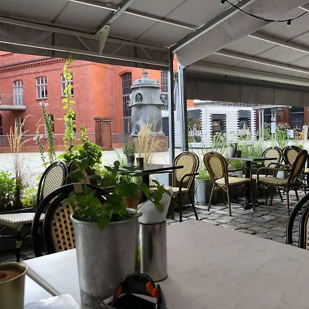 Apartament Targi z garażem i siłownią Poznań Zewnętrze zdjęcie