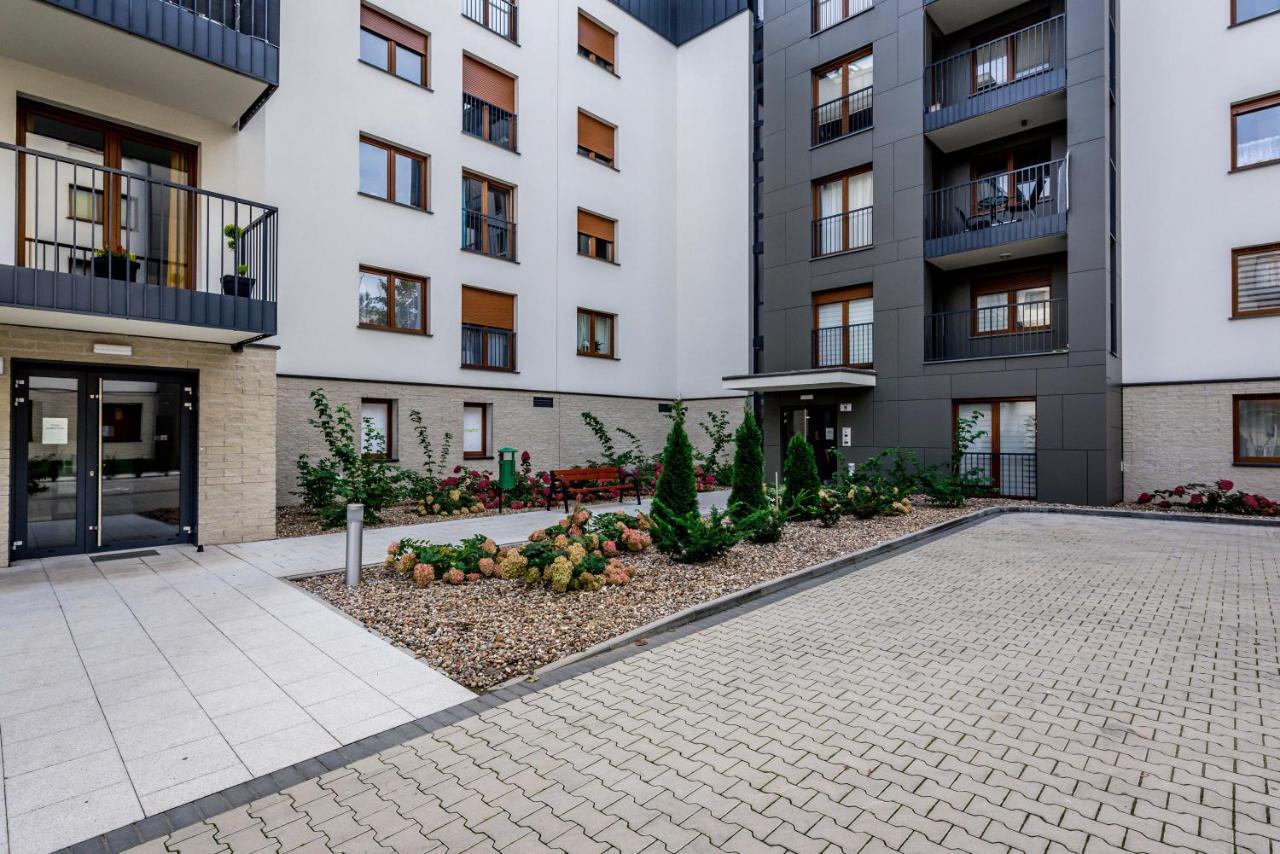 Apartamento Targi Z Garazem I Silownia *